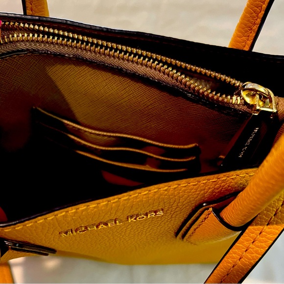Michael Kors Mercer Messenger Golden yellow Crossbody MSRP $195 - Picture 3 of 6